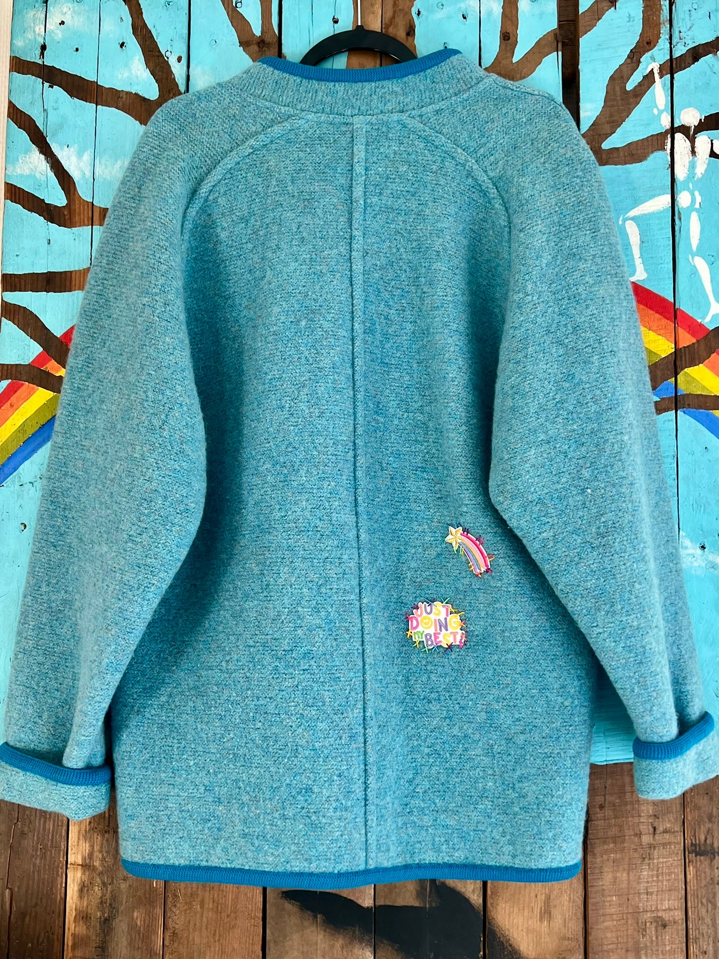 Veste Autrichienne bleu ciel JUST DOING MY BEST