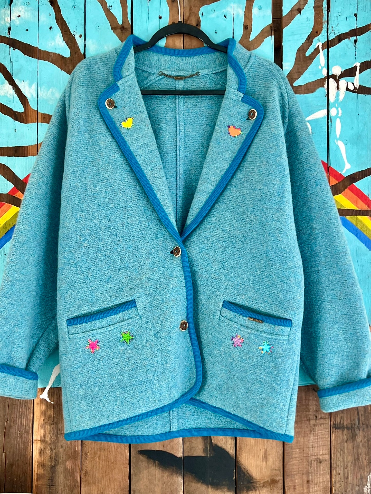 Veste Autrichienne bleu ciel JUST DOING MY BEST